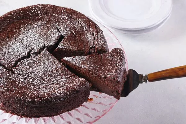 FlourlessBittersweetChocolateCake