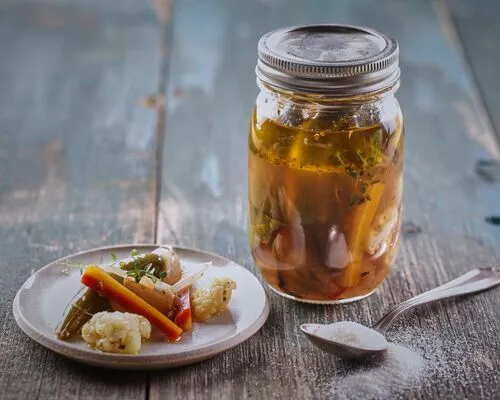 serrano-chili-escabeche